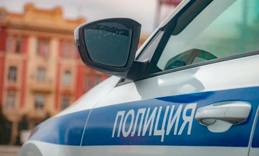 Инспектора ДПС ГИБДД УМВД отстранили от службы за взятку в 100 тысяч рублей