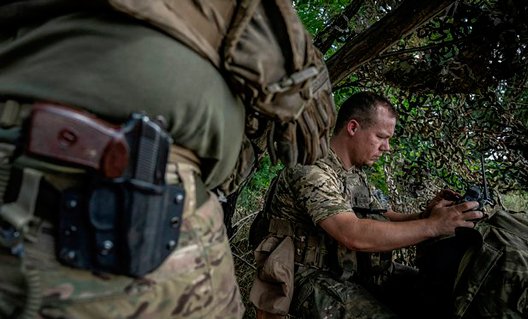 Украинские войска попали в огневой мешок в селе Работино