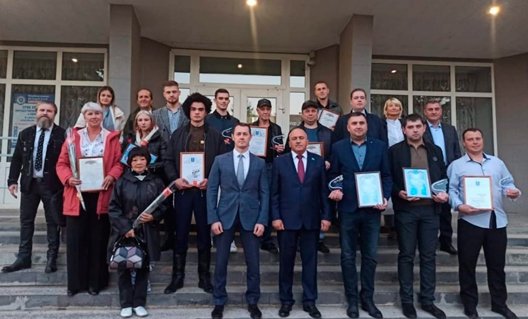 Азов: Владимир Ращупкин провел торжественный приём спортивной общественности города
