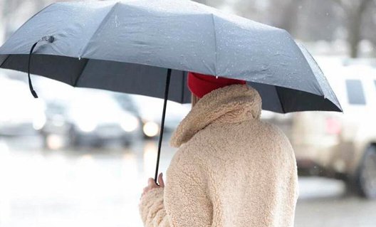 В выходные ростовчанам понадобятся зонты и теплая одежда